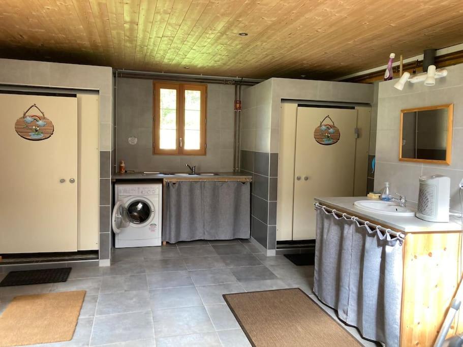 Charmant Petit Dortoir 3 Places Chazelles  Exterior foto